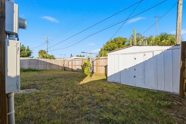 1934 SHADY COVE, Holiday, FL 34691