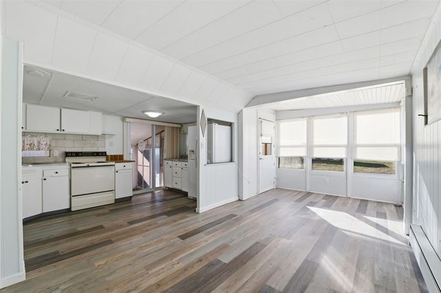 1934 SHADY COVE, Holiday, FL 34691