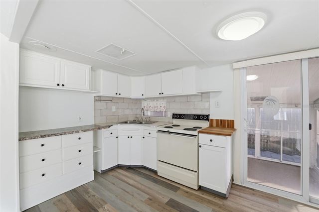 1934 SHADY COVE, Holiday, FL 34691