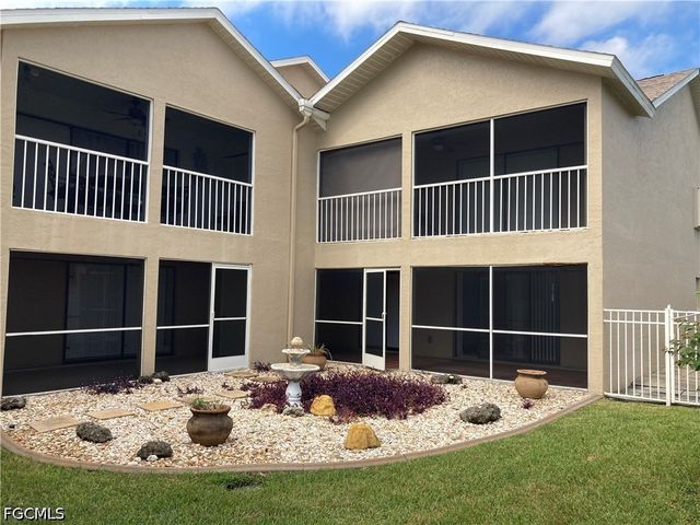 4321 Country Club BLVD 101, Cape Coral, FL 33904