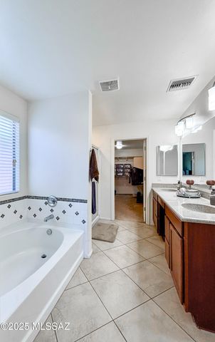 7287 E Heartwood Drive, Tucson, AZ 85756