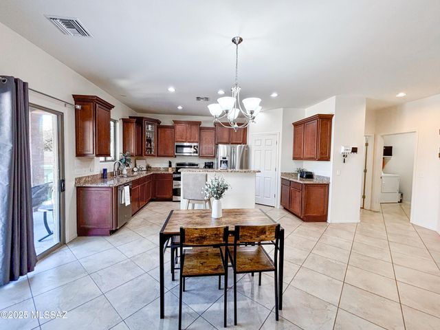 7287 E Heartwood Drive, Tucson, AZ 85756