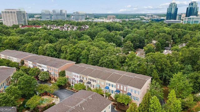 997 Pearl Point, Sandy Springs, GA 30328