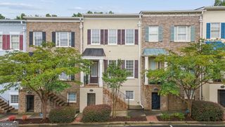 997 Pearl Point, Sandy Springs, GA 30328