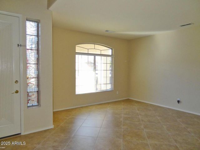 1122 W Wildhorse Drive, Chandler, AZ 85286