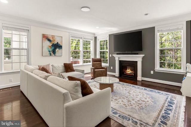 8901 HARGROVE CT, Fairfax, VA 22031