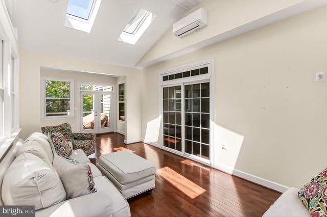 8901 HARGROVE CT, Fairfax, VA 22031