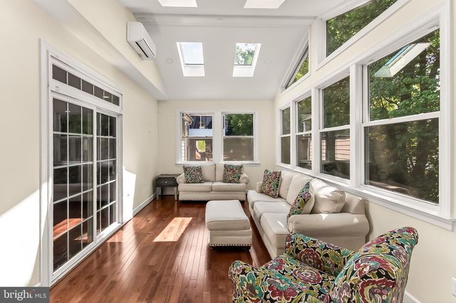 8901 HARGROVE CT, Fairfax, VA 22031