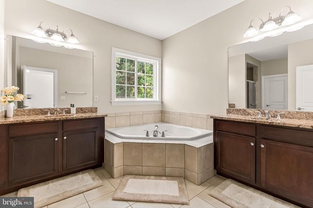 8901 HARGROVE CT, Fairfax, VA 22031