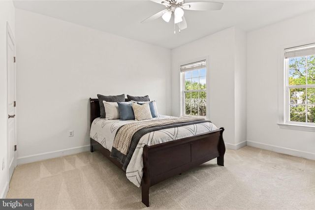 8901 HARGROVE CT, Fairfax, VA 22031