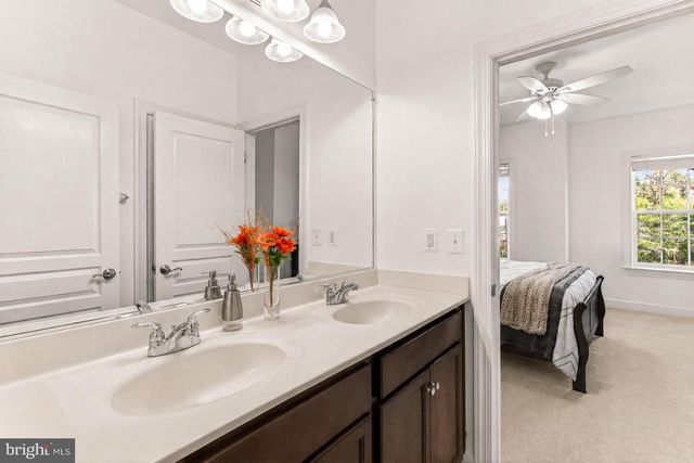 8901 HARGROVE CT, Fairfax, VA 22031