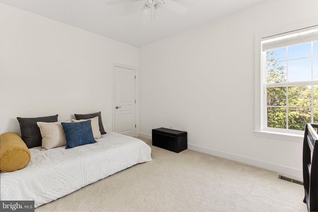 8901 HARGROVE CT, Fairfax, VA 22031
