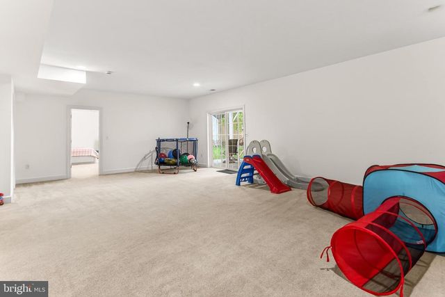 8901 HARGROVE CT, Fairfax, VA 22031