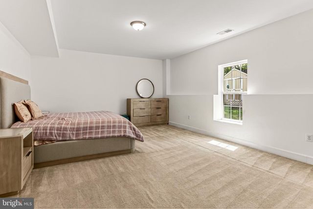 8901 HARGROVE CT, Fairfax, VA 22031