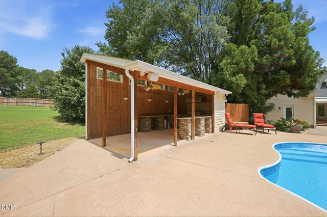 2609 Lissa Jon Court, Raleigh, NC 27614