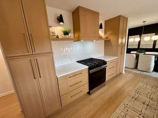 2135 Apple Avenue NW, Grand Rapids, MI 49504