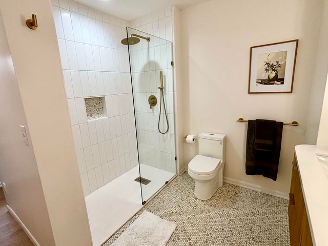 2135 Apple Avenue NW, Grand Rapids, MI 49504