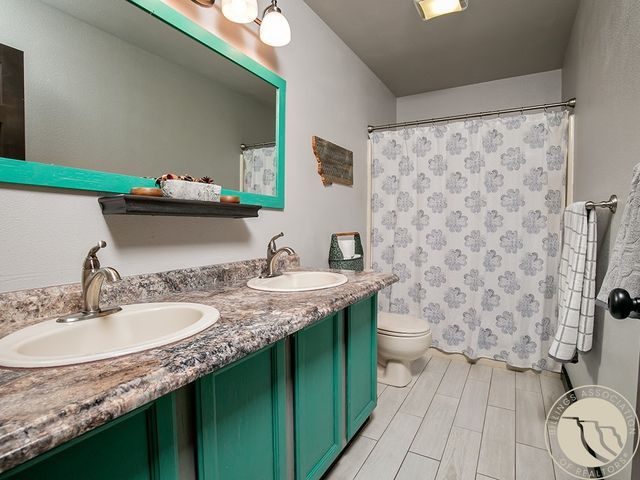 1054 J T Lane, Billings, MT 59101