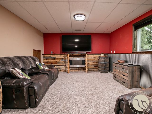 1054 J T Lane, Billings, MT 59101