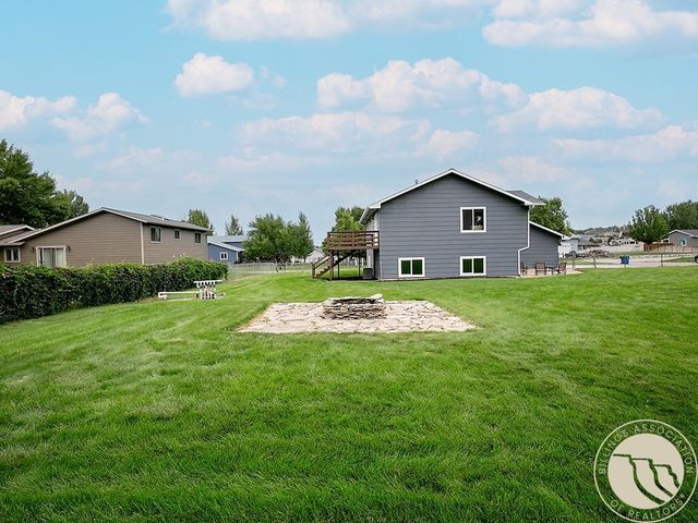 1054 J T Lane, Billings, MT 59101