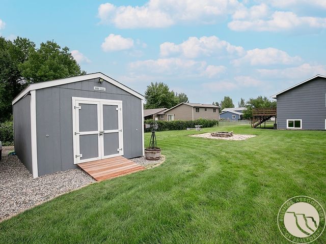 1054 J T Lane, Billings, MT 59101