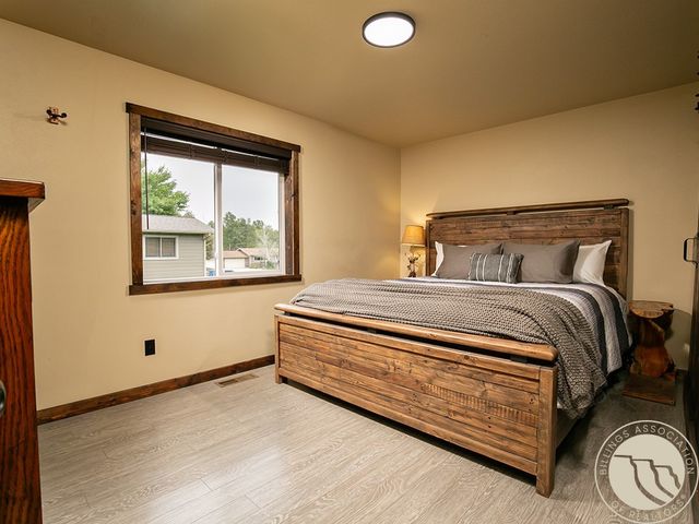 1054 J T Lane, Billings, MT 59101