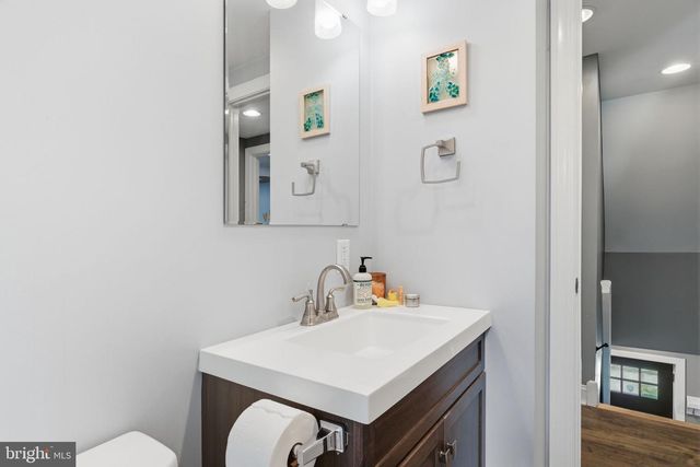 369 LIVEZEY ST, Philadelphia, PA 19128