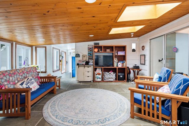 26 Campbell Drive, Stamford, CT 06903