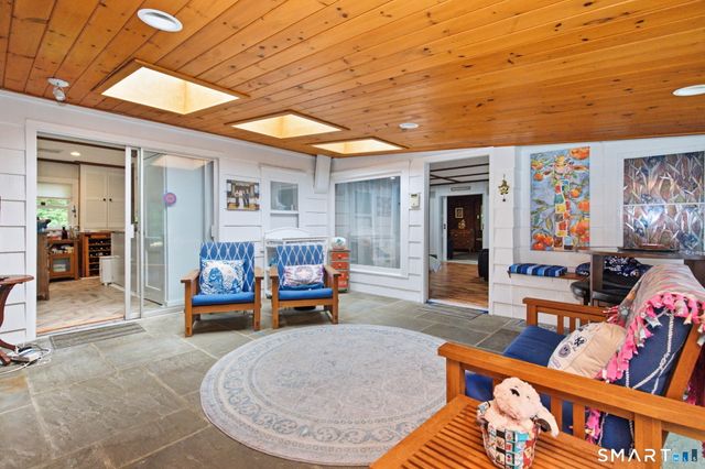 26 Campbell Drive, Stamford, CT 06903