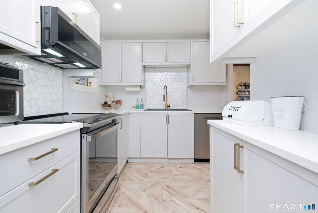 26 Campbell Drive, Stamford, CT 06903