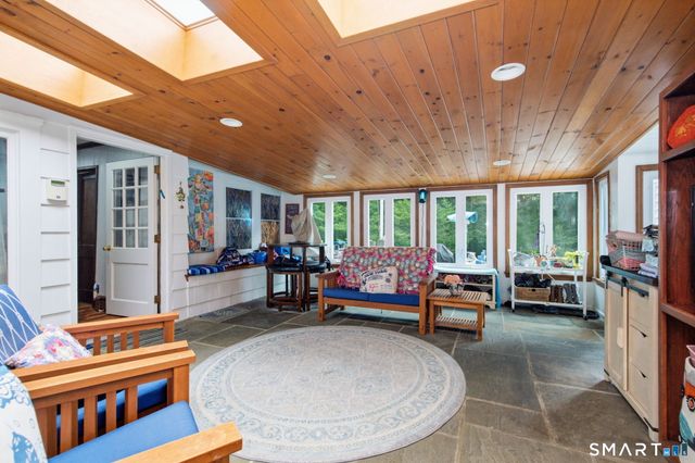 26 Campbell Drive, Stamford, CT 06903
