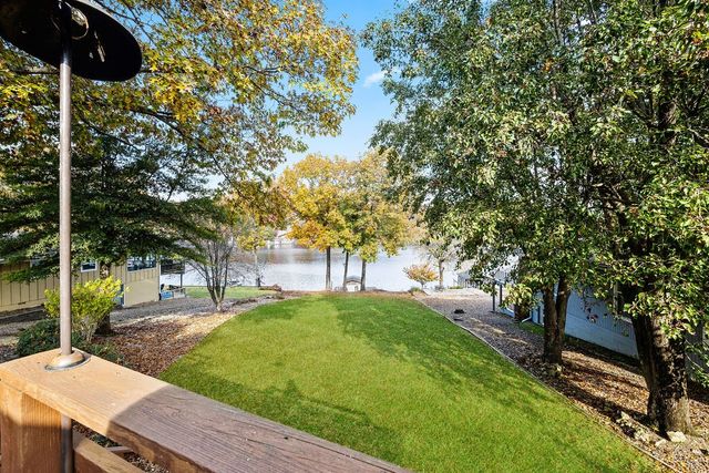 2 Portsmouth Lane, Bella Vista, AR 72715