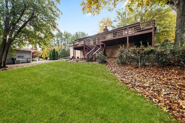 2 Portsmouth Lane, Bella Vista, AR 72715