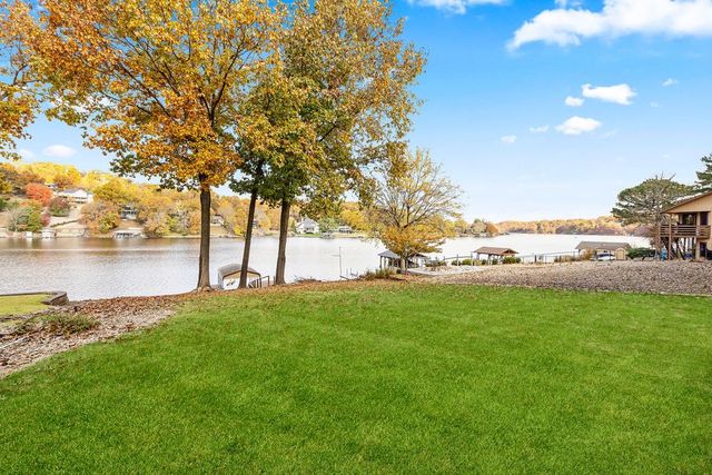 2 Portsmouth Lane, Bella Vista, AR 72715