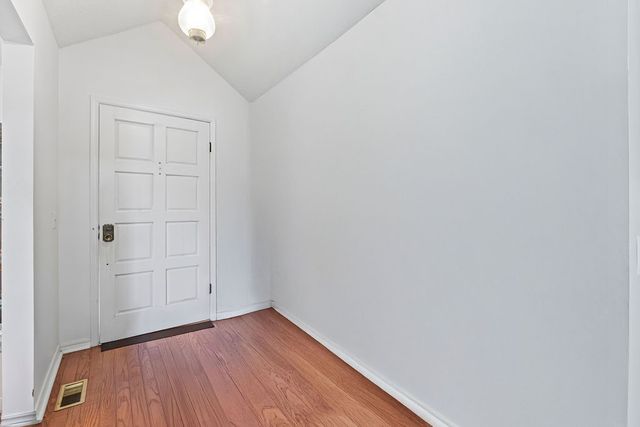 2 Portsmouth Lane, Bella Vista, AR 72715