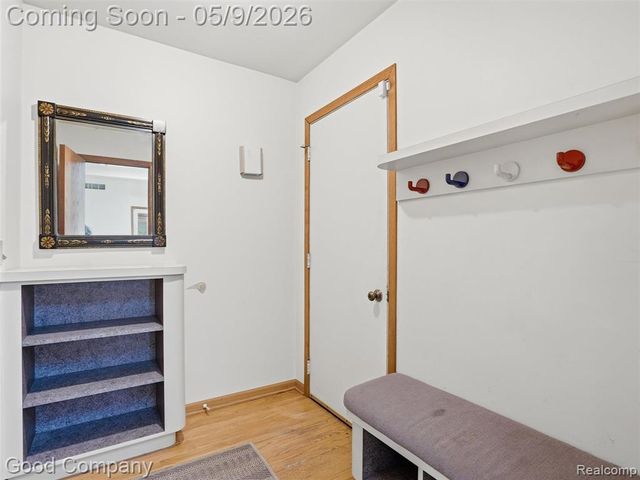 6733 Bloomfield Lane, West Bloomfield, MI 48322