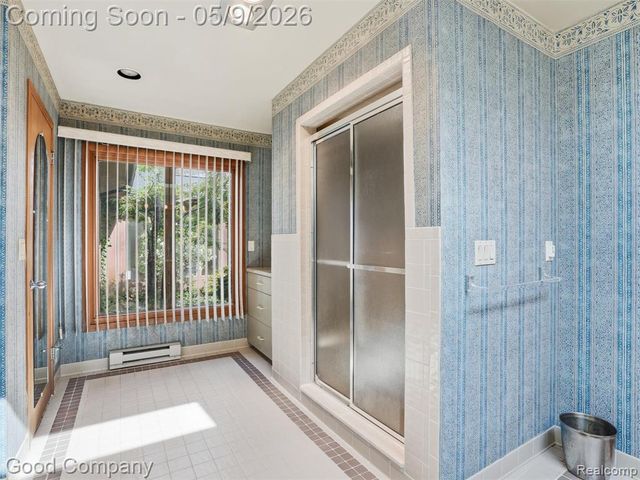 6733 Bloomfield Lane, West Bloomfield, MI 48322