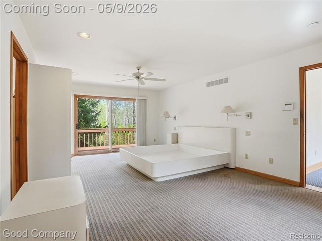 6733 Bloomfield Lane, West Bloomfield, MI 48322