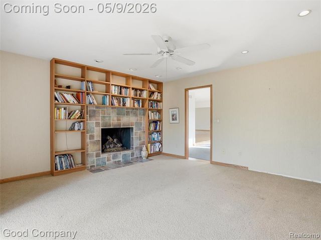 6733 Bloomfield Lane, West Bloomfield, MI 48322