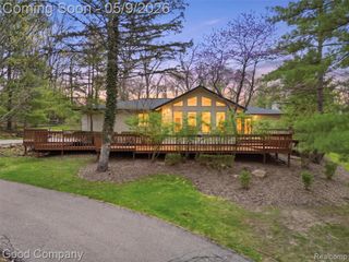 6733 Bloomfield Lane, West Bloomfield, MI 48322