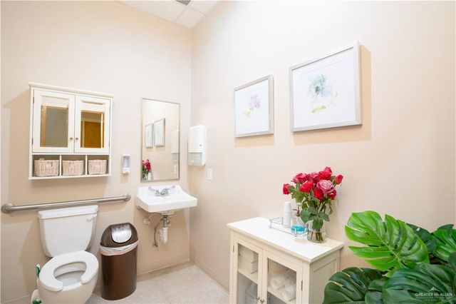 1101 E Dallas Avenue 1-6, Mcallen, TX 78501