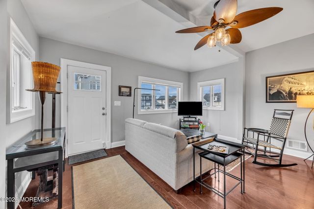 46 Barberie Avenue, Highlands, NJ 07732