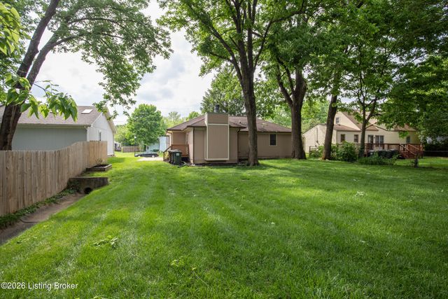 3407 La Follette Dr, Louisville, KY 40299