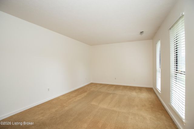 3407 La Follette Dr, Louisville, KY 40299