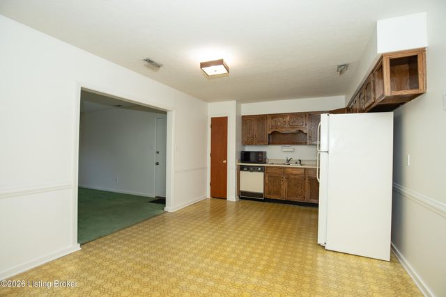 3407 La Follette Dr, Louisville, KY 40299