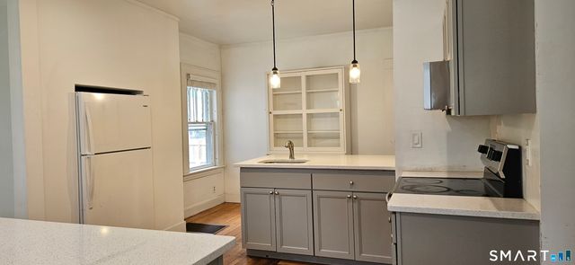 34 Harlem Avenue, Bridgeport, CT 06606