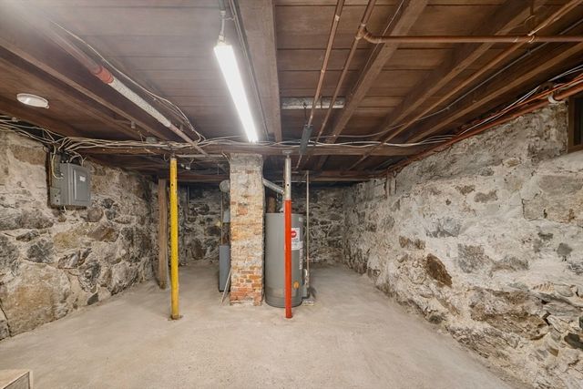 28 Newton Ct., Weymouth, MA 02191