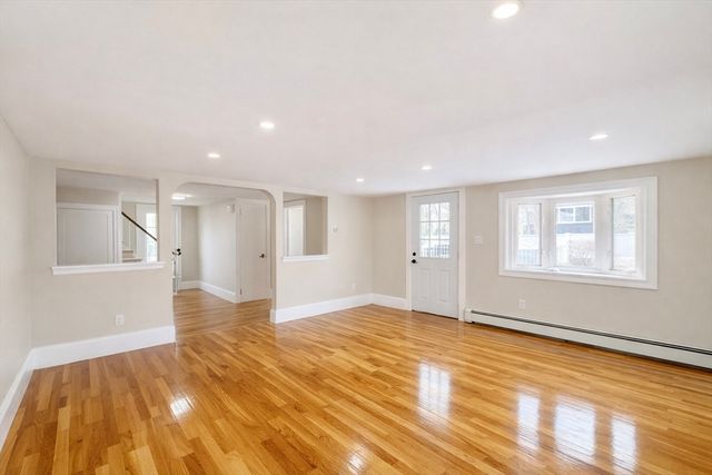 28 Newton Ct., Weymouth, MA 02191