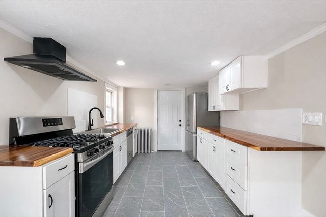 28 Newton Ct., Weymouth, MA 02191