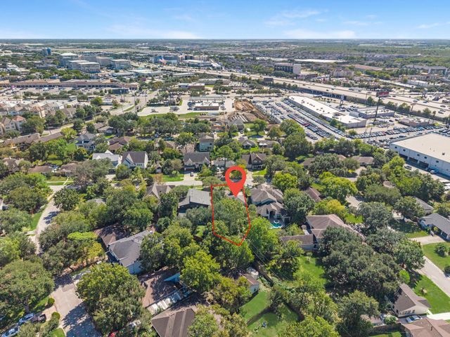 9718 Mariposa Street, Houston, TX 77025